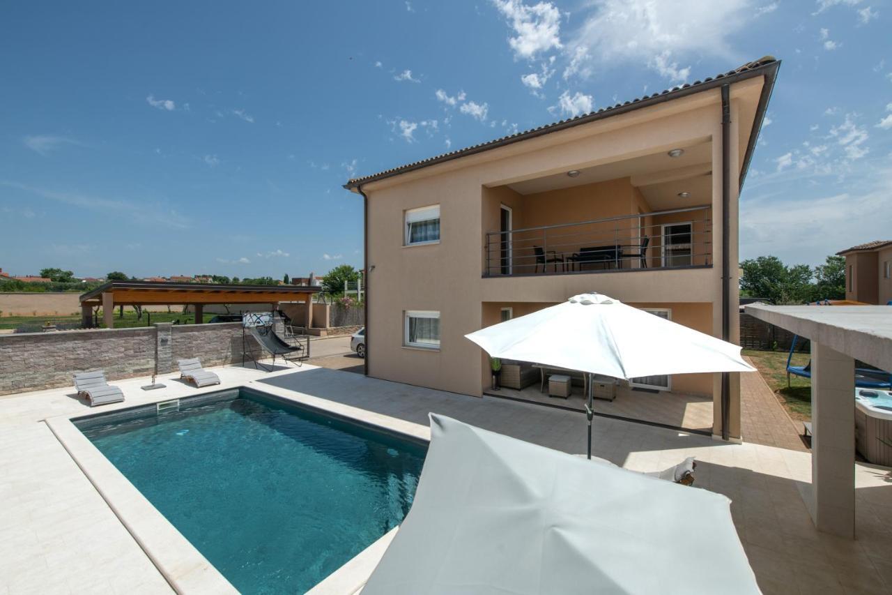 Villa Maslina Vodnjan Exterior foto